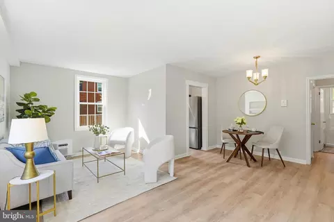220 N Thomas St #220-1, Arlington, VA 22203