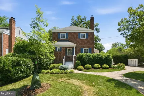 115 S Kensington St, Arlington, VA 22204
