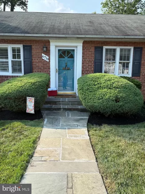 6719 Williamsburg Blvd, Arlington, VA 22213