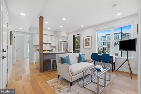 1245 N Pierce St #5, Arlington, VA 22209