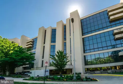 1101 S Arlington Ridge Rd #1109, Arlington, VA 22202