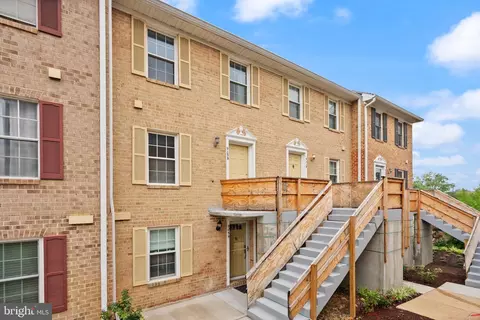 905 S Rolfe St #2, Arlington, VA 22204