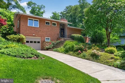 4025 24th Rd N, Arlington, VA 22207
