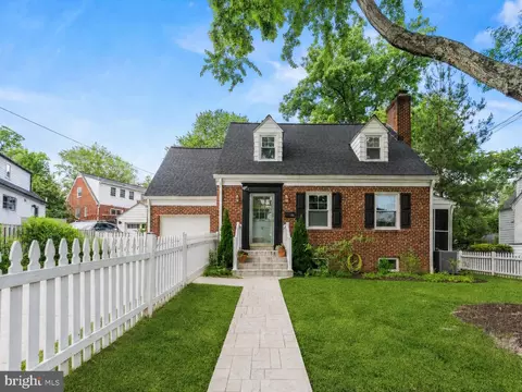 6119 Washington Blvd, Arlington, VA 22205