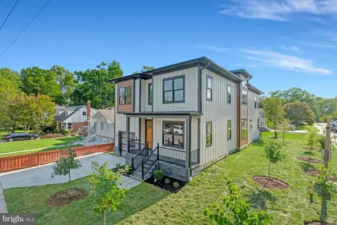 602 S Wakefield St, Arlington, VA 22204