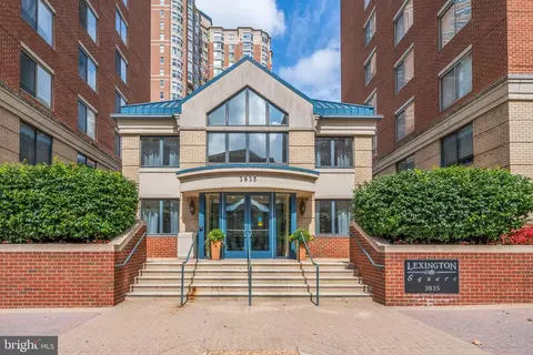 3835 9th St N #105W, Arlington, VA 22203