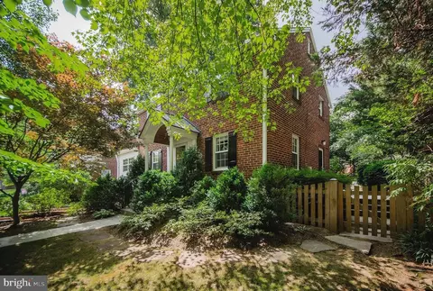 6148 12th Rd N, Arlington, VA 22205