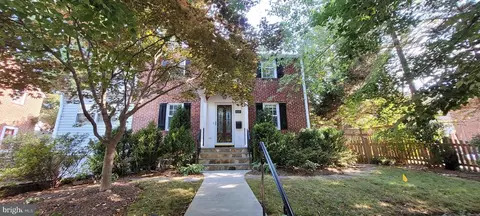 6148 12th Rd N, Arlington, VA 22205