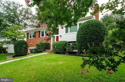 971 N Rochester St, Arlington, VA 22205