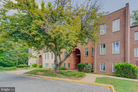 5051 7th Rd S #102, Arlington, VA 22204
