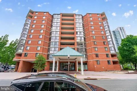 1001 N Randolph St #106, Arlington, VA 22201