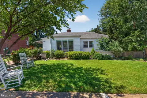 2426 N Nottingham St, Arlington, VA 22207