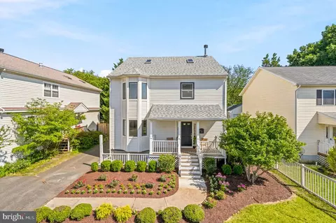 3543 18th St S, Arlington, VA 22204
