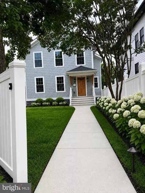 2602 Washington Blvd, Arlington, VA 22201
