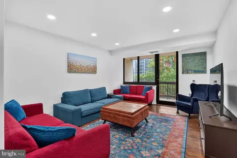 1805 Crystal Dr #503S, Arlington, VA 22202