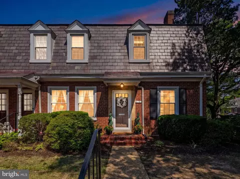 4176 36th St S, Arlington, VA 22206