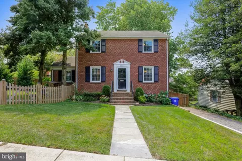 6316 25th St N, Arlington, VA 22207
