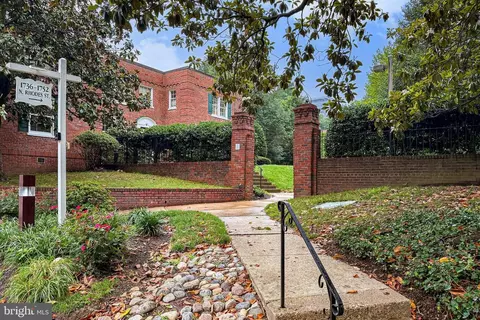 1752 N Rhodes St #325, Arlington, VA 22201