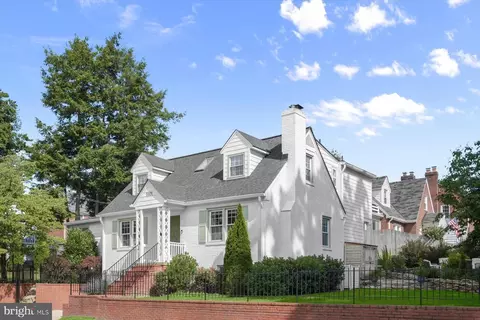 5501 11th St N, Arlington, VA 22205
