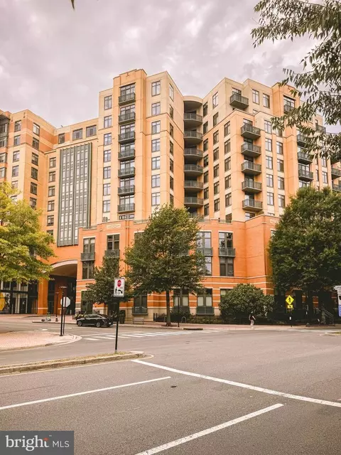 2720 S Arlington Mill Dr #509, Arlington, VA 22206