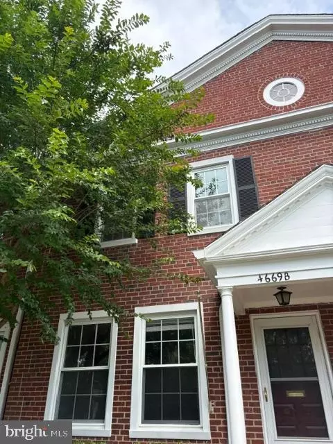 4669 36th St S #B, Arlington, VA 22206
