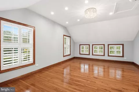 Other - 5138 12th St S, Arlington, VA 22204 photo 4 of 9