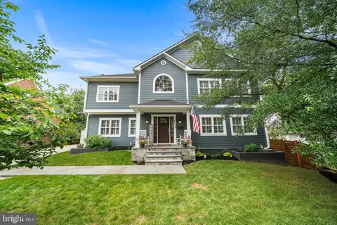 613 S Buchanan St, Arlington, VA 22204
