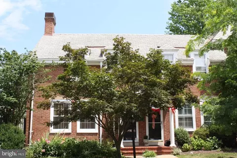 4223 36th St S, Arlington, VA 22206