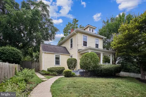 3610 22nd St N, Arlington, VA 22207