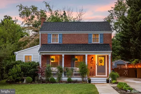 5811 11th St N, Arlington, VA 22205