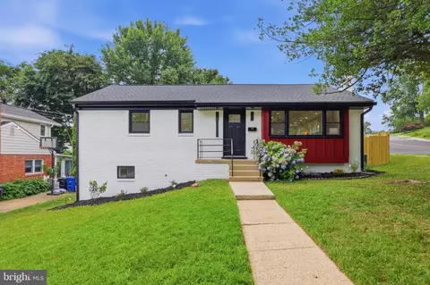 5940 4th St N, Arlington, VA 22203