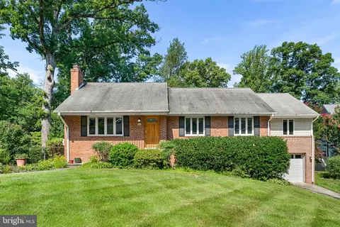 2616 N Upland St, Arlington, VA 22207