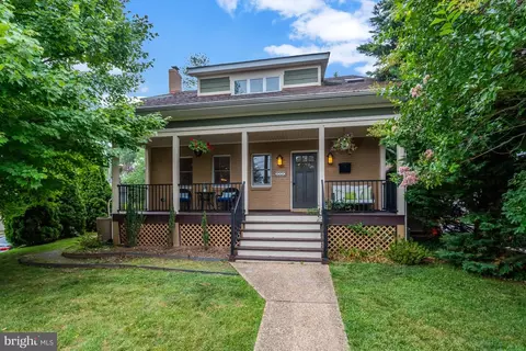 2000 N George Mason Dr, Arlington, VA 22205