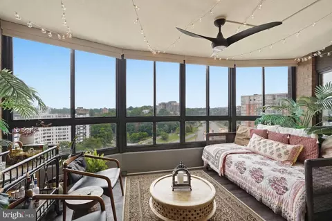 1600 N Oak St #1122, Arlington, VA 22209