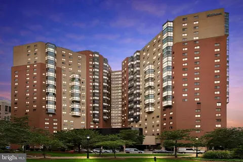 900 N Stafford St #1109, Arlington, VA 22203