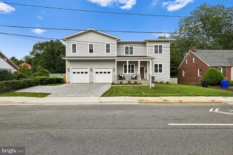 735 N George Mason Dr, Arlington, VA 22203