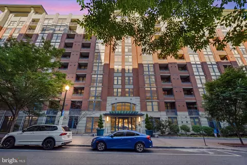1021 N Garfield St #735, Arlington, VA 22201