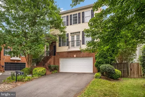 413 N Frederick St, Arlington, VA 22203