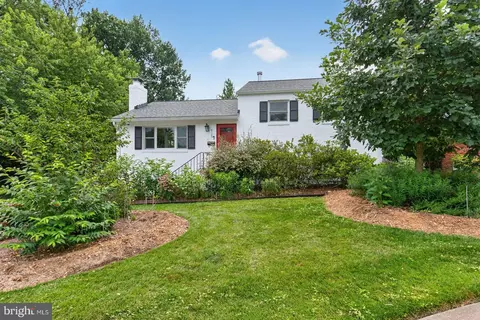 6100 22nd Rd N, Arlington, VA 22205