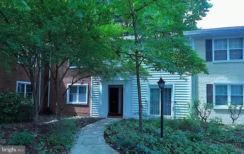 2511 S Walter Reed Dr #B, Arlington, VA 22206