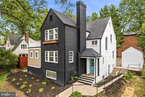 1006 26th St S, Arlington, VA 22202