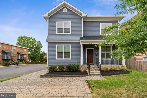 2116 N Culpeper St, Arlington, VA 22207