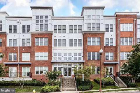 1418 N Rhodes St #B106, Arlington, VA 22209