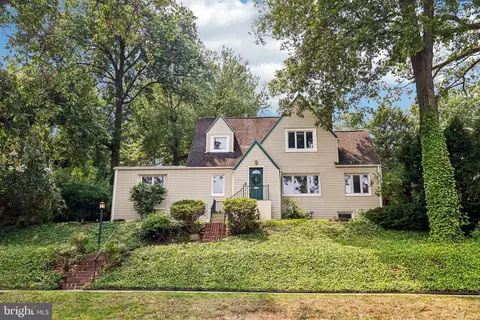 1000 26th St S, Arlington, VA 22202