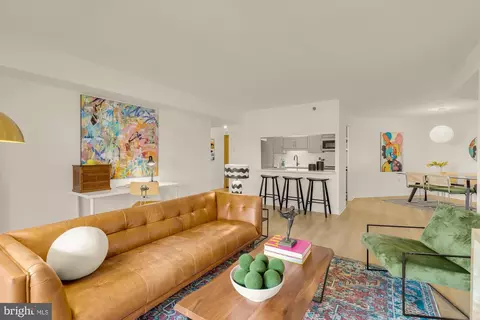 1301 N Courthouse Rd #706, Arlington, VA 22201