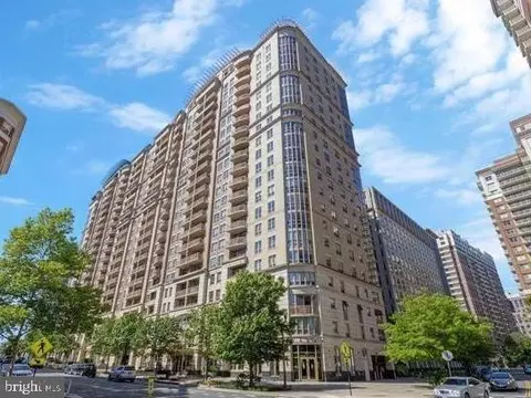 888 N Quincy St #804, Arlington, VA 22203