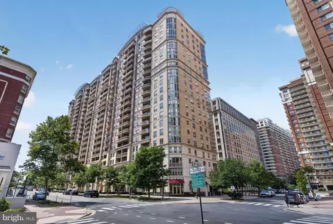 888 N Quincy St #804, Arlington, VA 22203