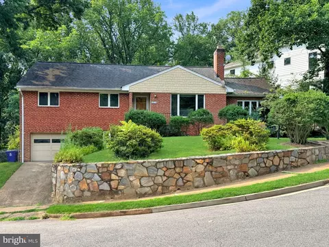 2510 N Upland St, Arlington, VA 22207