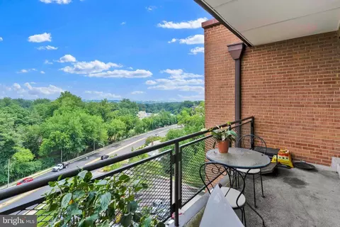 4390 Lorcom Ln #805, Arlington, VA 22207