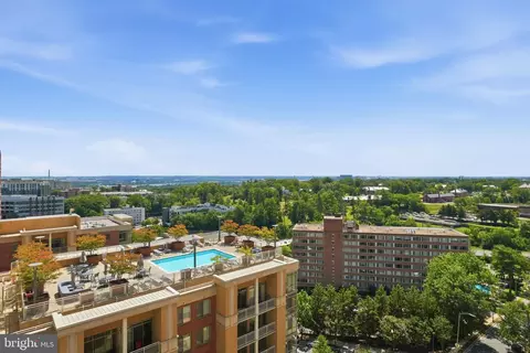 1301 N Courthouse Rd #1610, Arlington, VA 22201